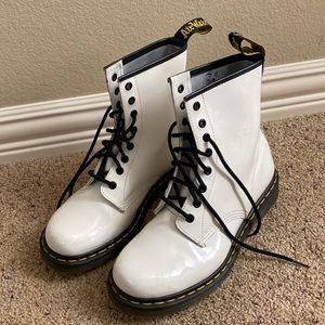 White dr martens